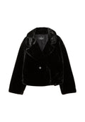 Schwarze U-fauxpelz-gekürzte Jacke mit Schalkragen, Ein-Knopf-Verschluss und weicher, glatter Textur. Verfügt über lange Ärmel und ein glänzendes Innenfutter.