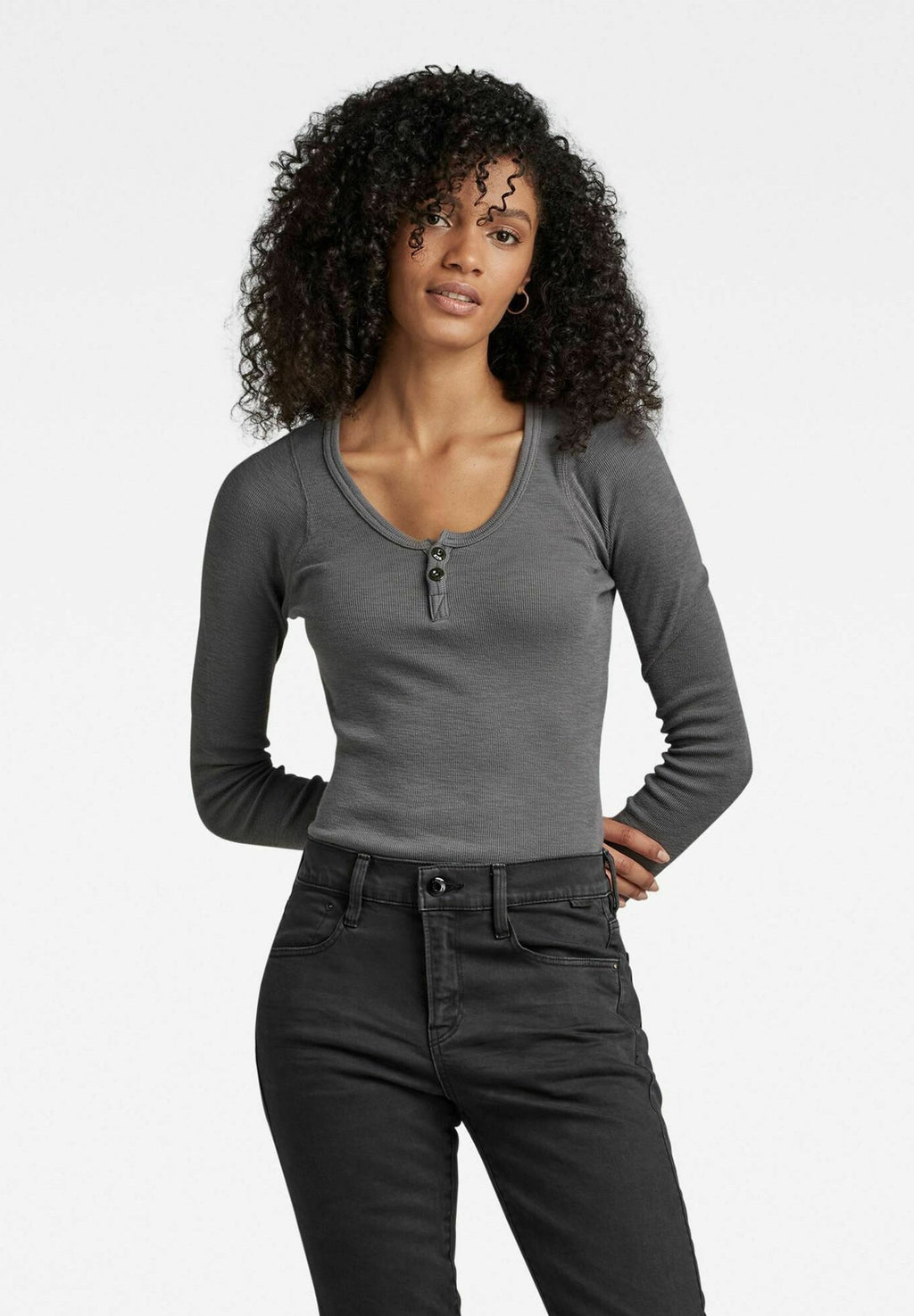 HENLEY ULTRA SLIM Media 2