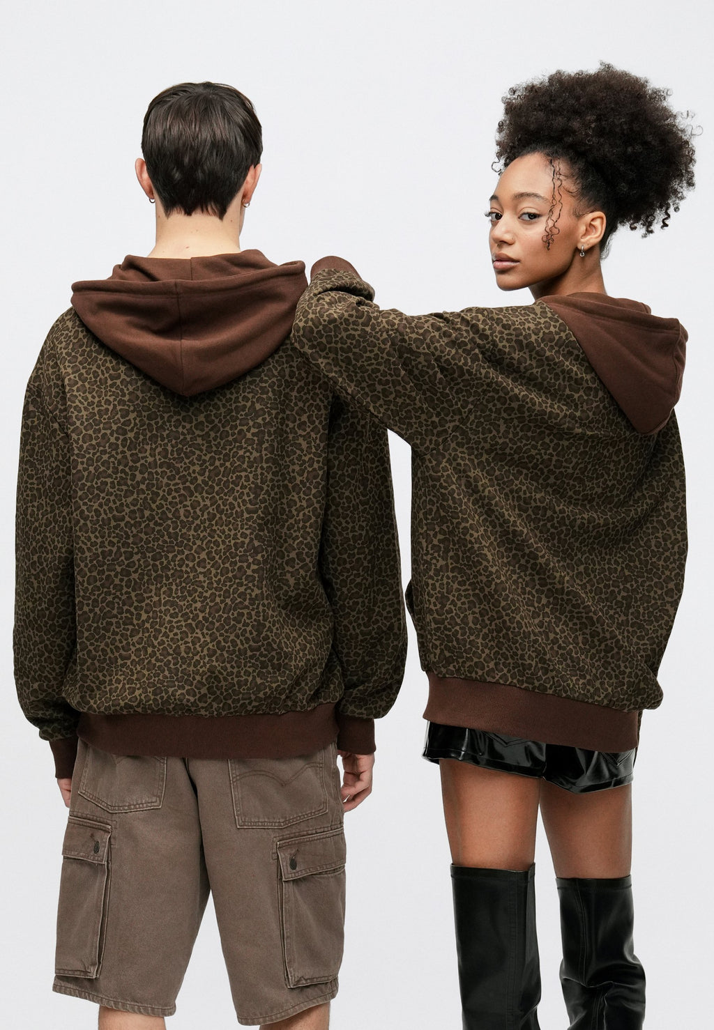 YOURTURN UNISEX RELAXED FIT LEO PRINT ZIP-UP HOODIE