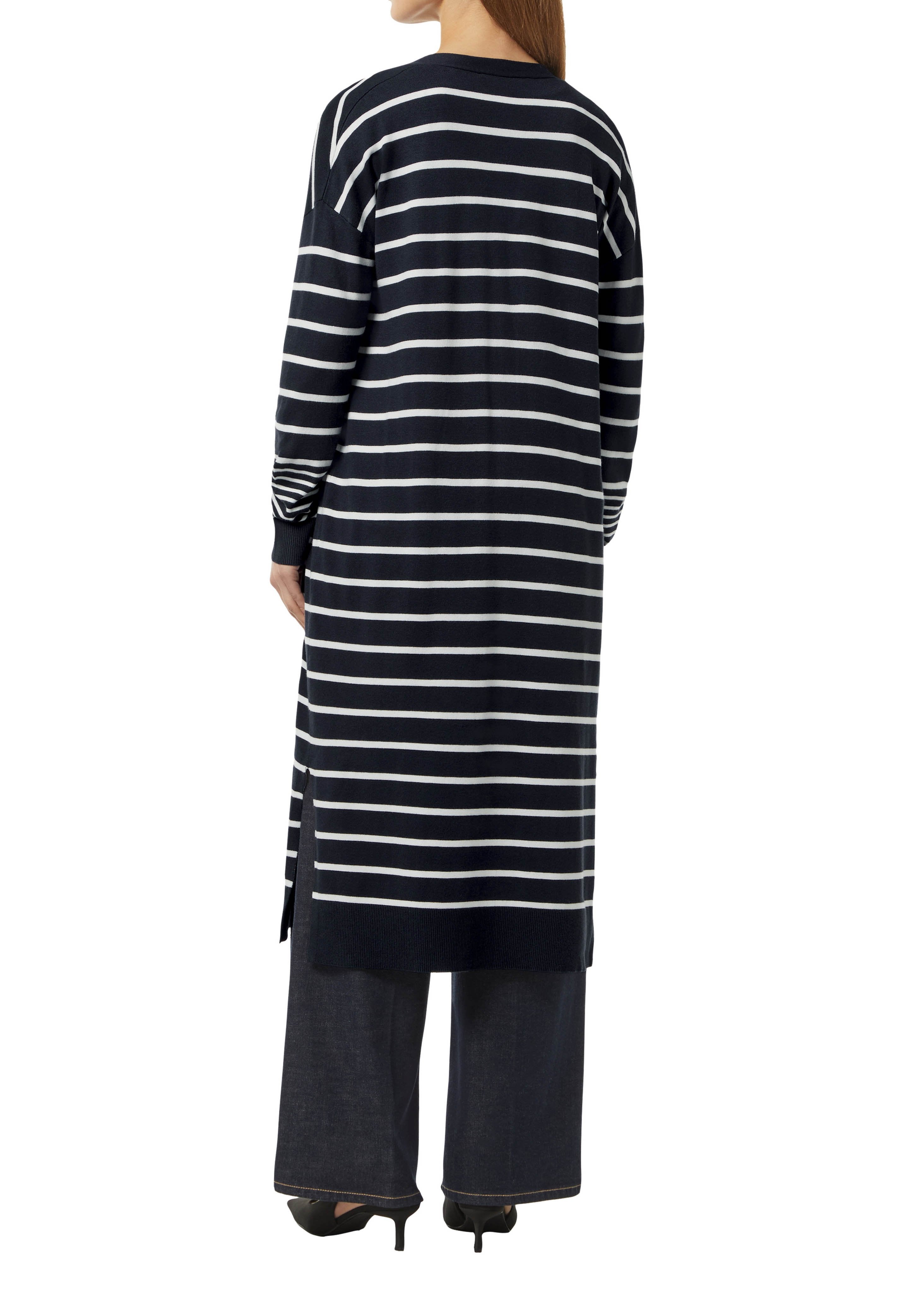 comma Strickjacke Media 6