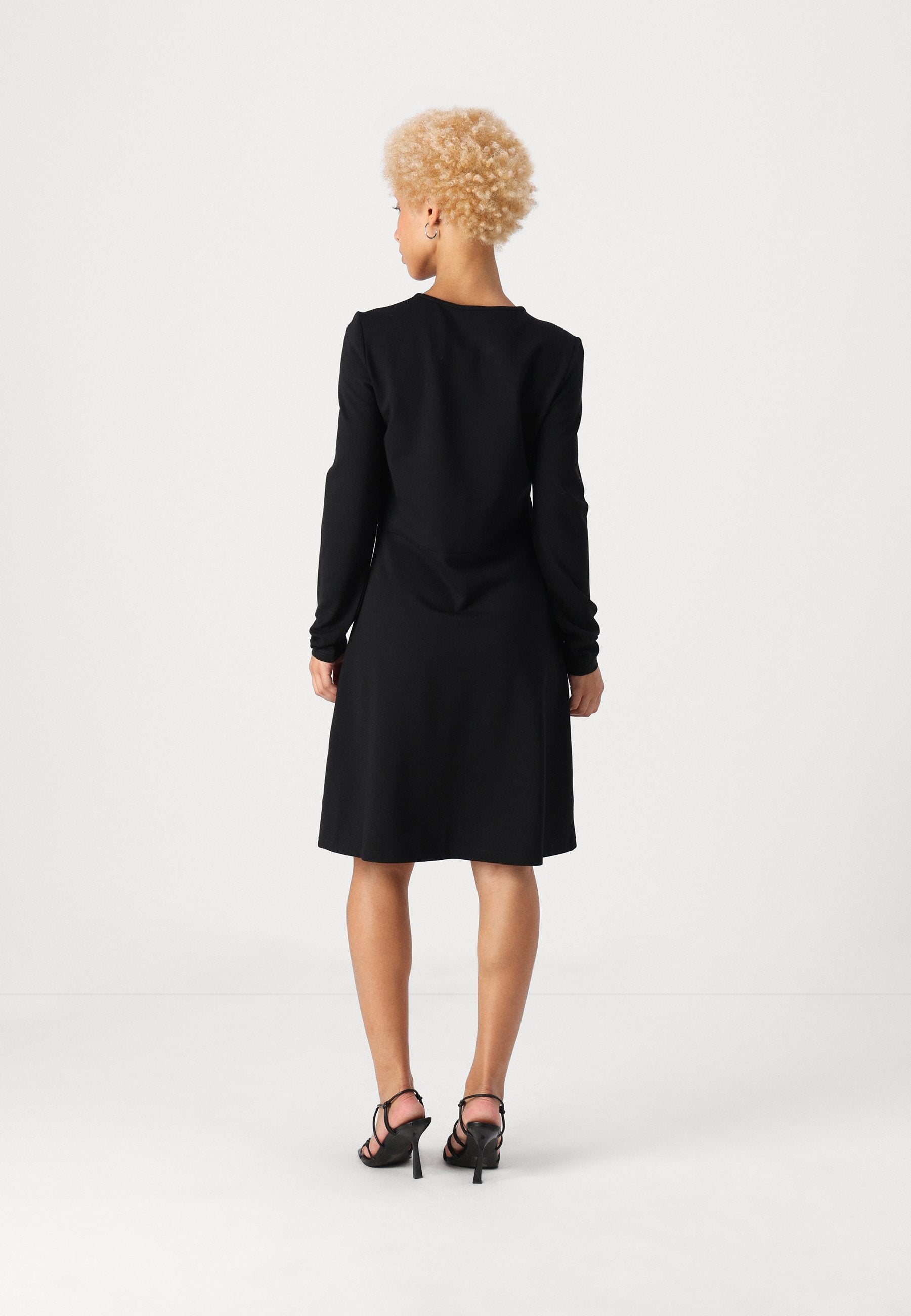 ONLPOPTRASH DRESS LIFE  Media 4