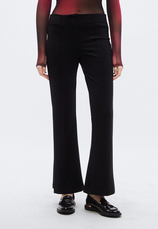 DKNY SEAM FLARE LEG