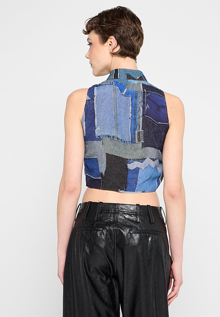 MOSCHINO JEANS