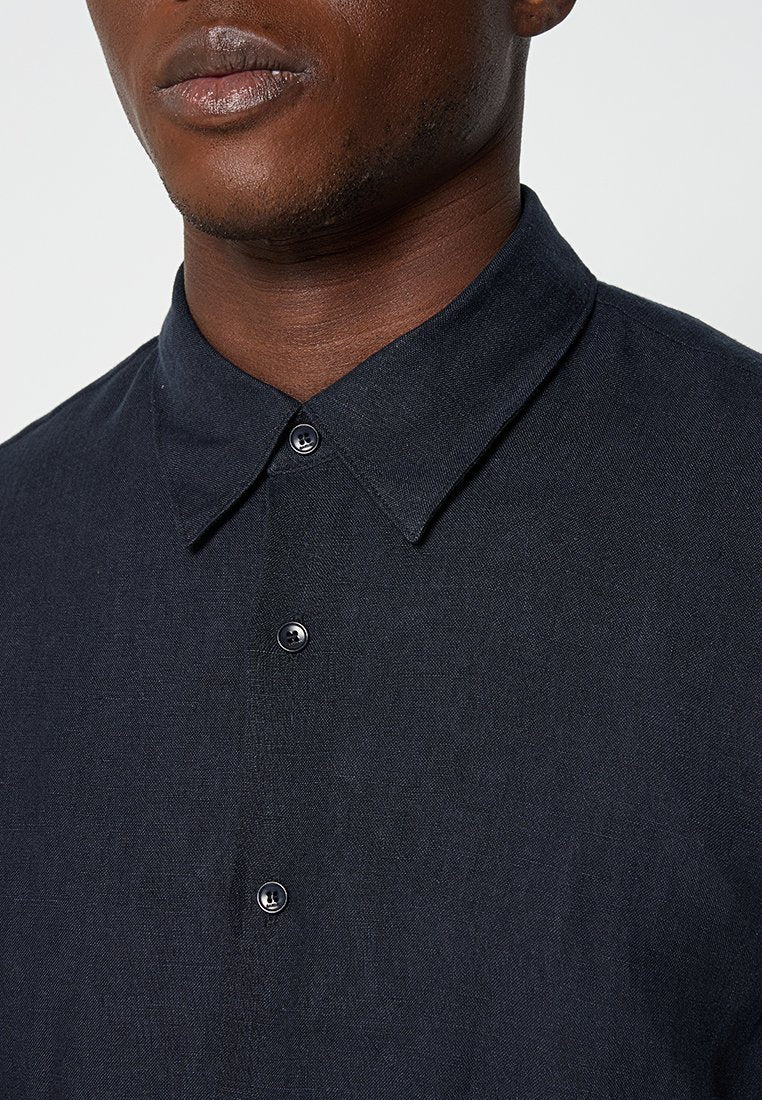 sandro REGULAR FIT