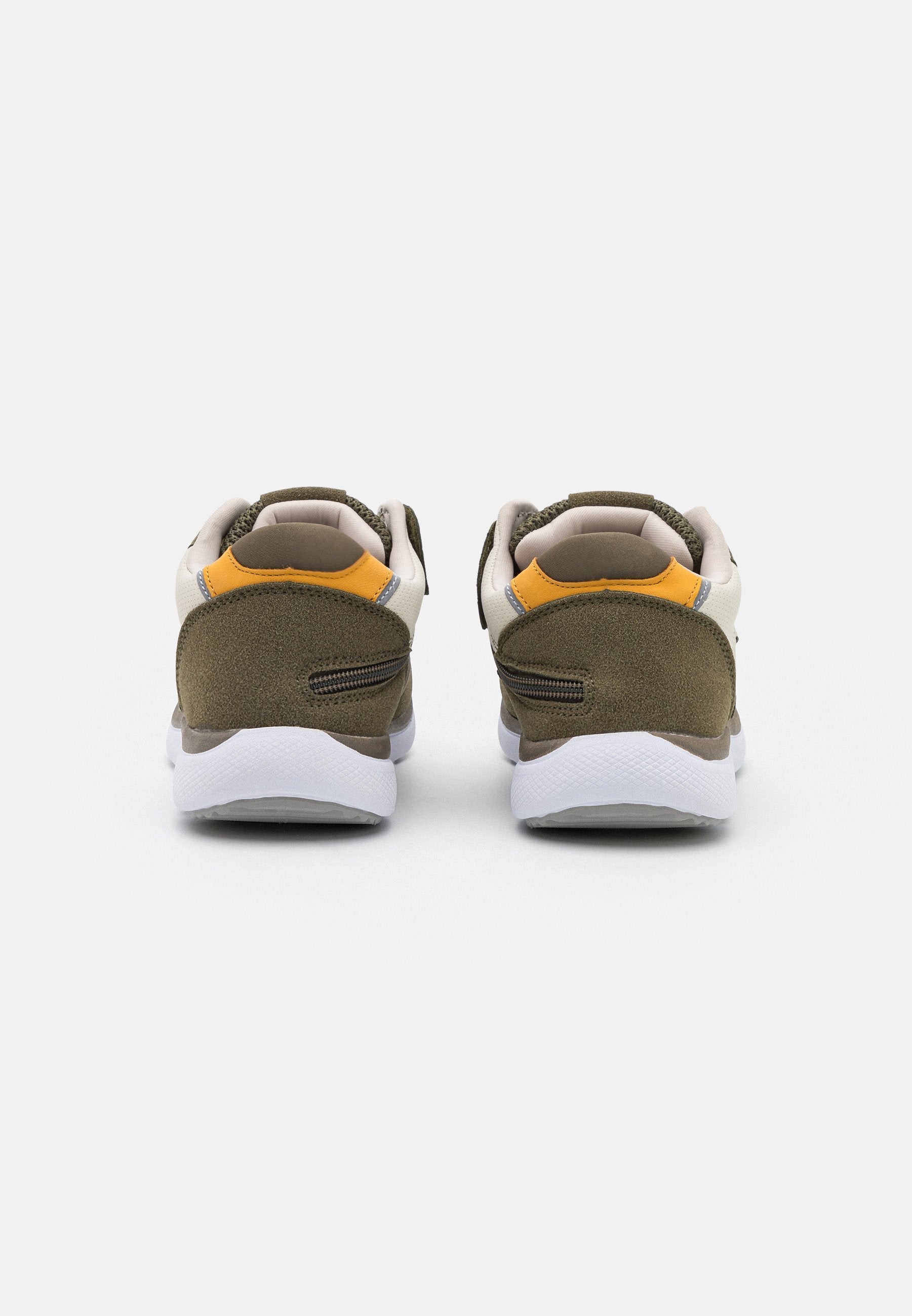 Friendly Shoes EXCURSION