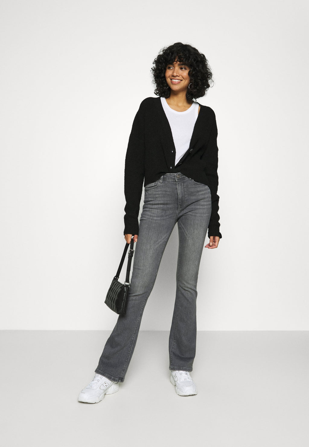 ONLPAOLA FLARED JEANS Media 2
