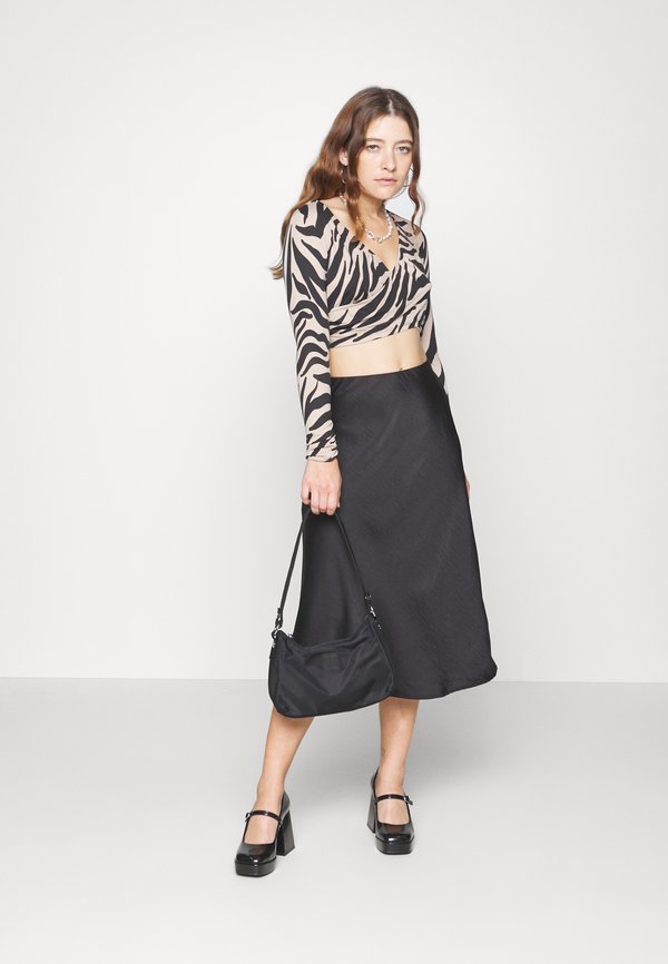 Vero Moda Petite VMINA CROSSOVER CROP