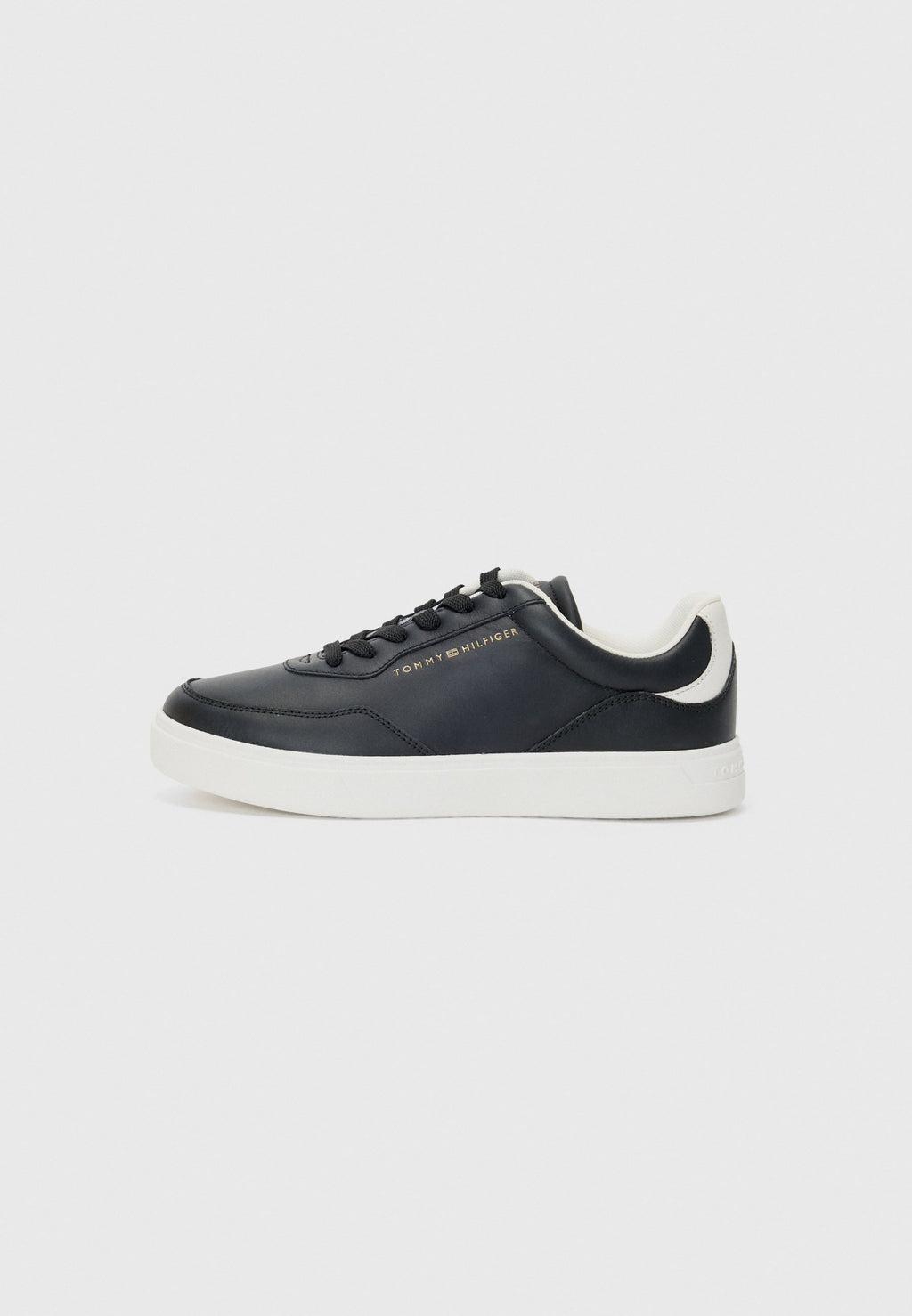 CASUAL CUPSOLE Media 1