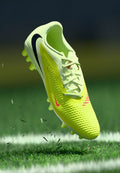 Nike Performance PHANTOM 6 LOW ACAD UNISEX - Football boots artificial grass - hyper crimson/black/limelight