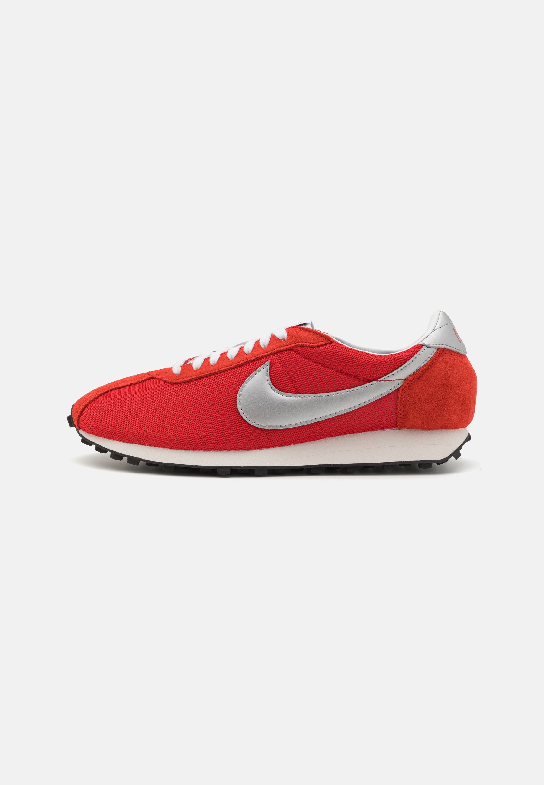 Nike Sportswear LD 1000