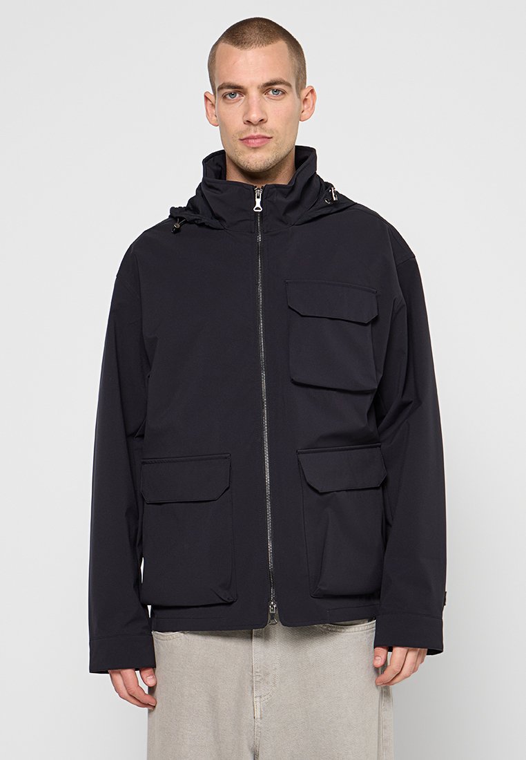 Lyle & Scott