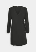 Pieces Petite PCNESSA WRAP DRESS