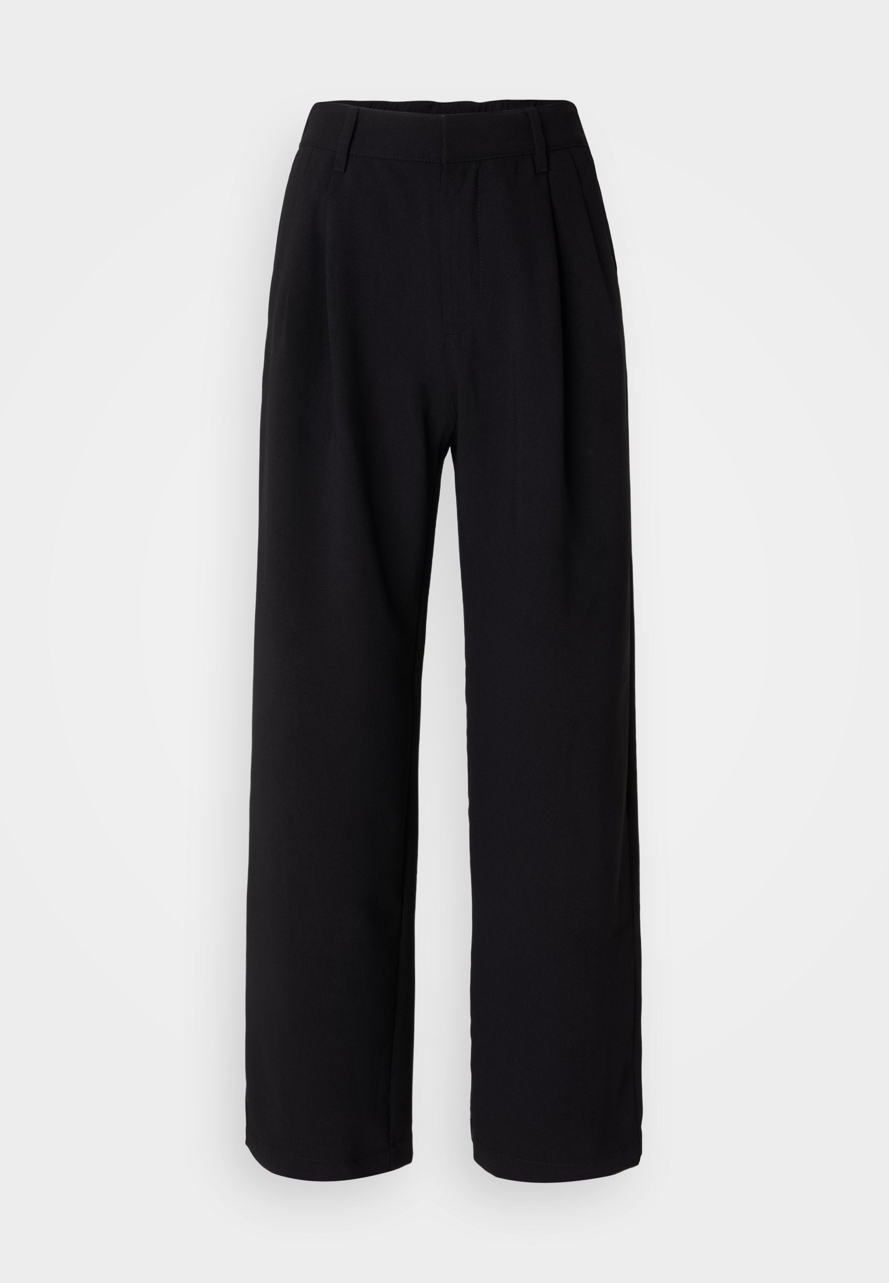 Schwarze weit geschnittene Hosen aus einem glatten Stoff. Mit einem figurbetonten Bund und vorderen Falten für zusätzliches Volumen. Maßgeschneiderter Schnitt.