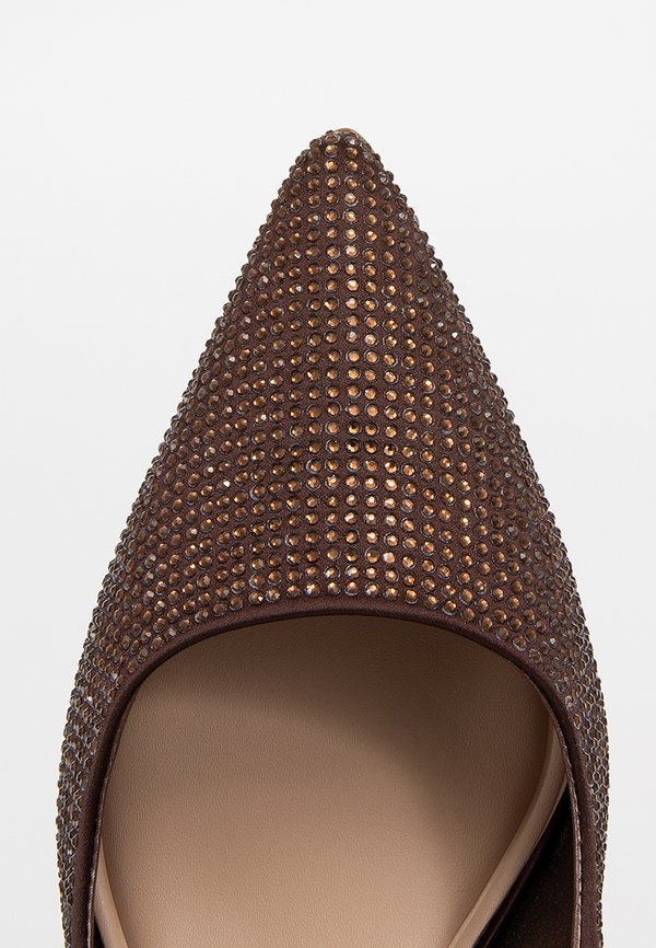 ALDO STESSYLOW