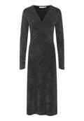 Schwarzes Kleid mit langen Ärmeln und V-Ausschnitt, das ein strukturiertes Muster und metallische Fäden für ein funkelnedes Aussehen aufweist, knielang.
