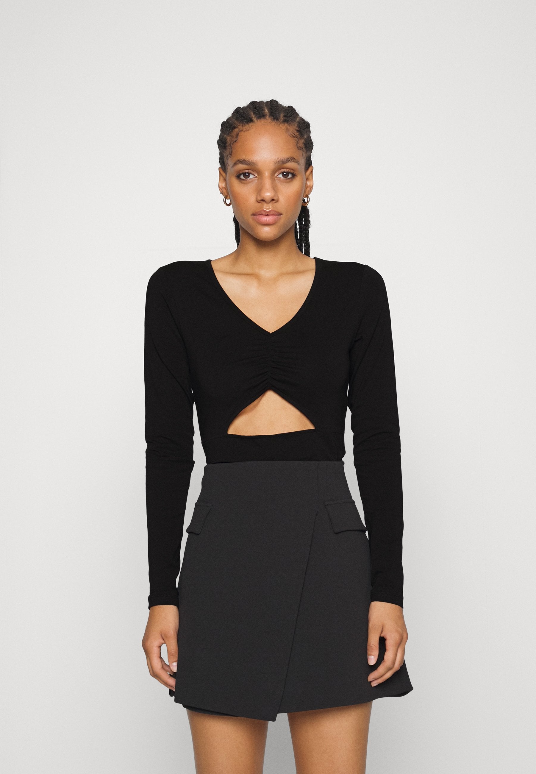 Hollister Co. 2 PACK CUT OUT