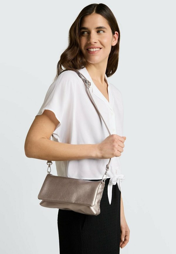 TOM TAILOR XIA CLUTCH - Cross body bag - metallic taupe