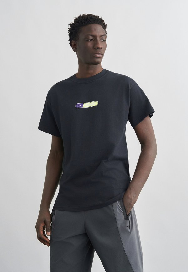 Nike Sportswear TEE - Print T-shirt - black