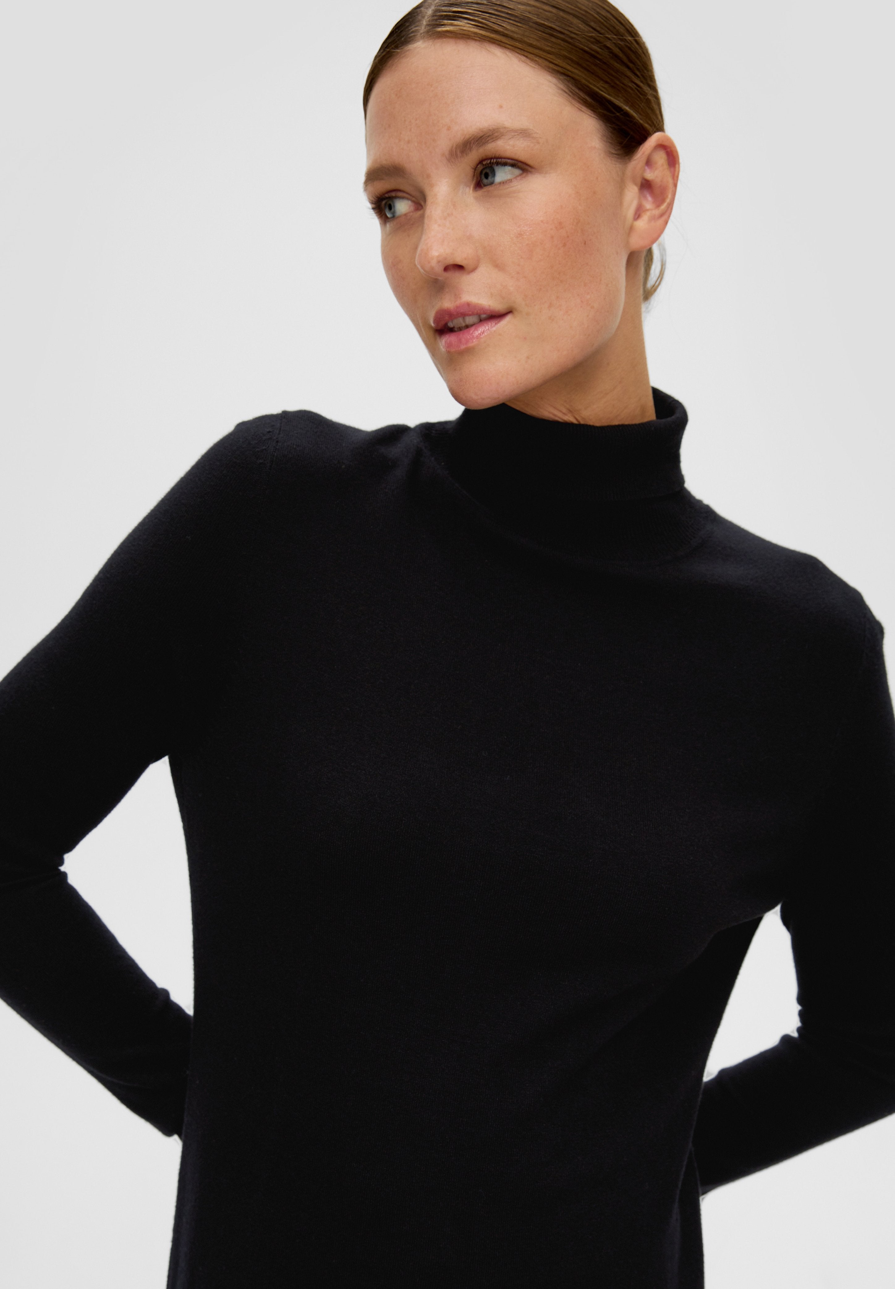 s.Oliver Strickkleid Media 5