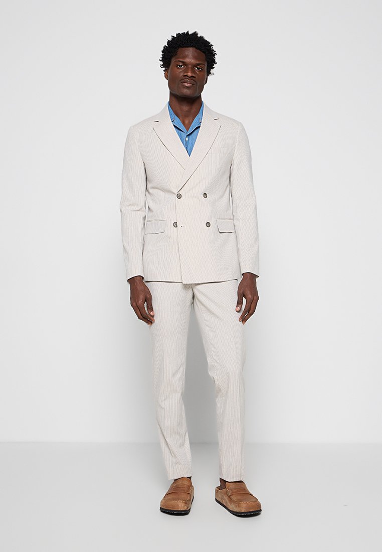 SLIM FIT Media 1