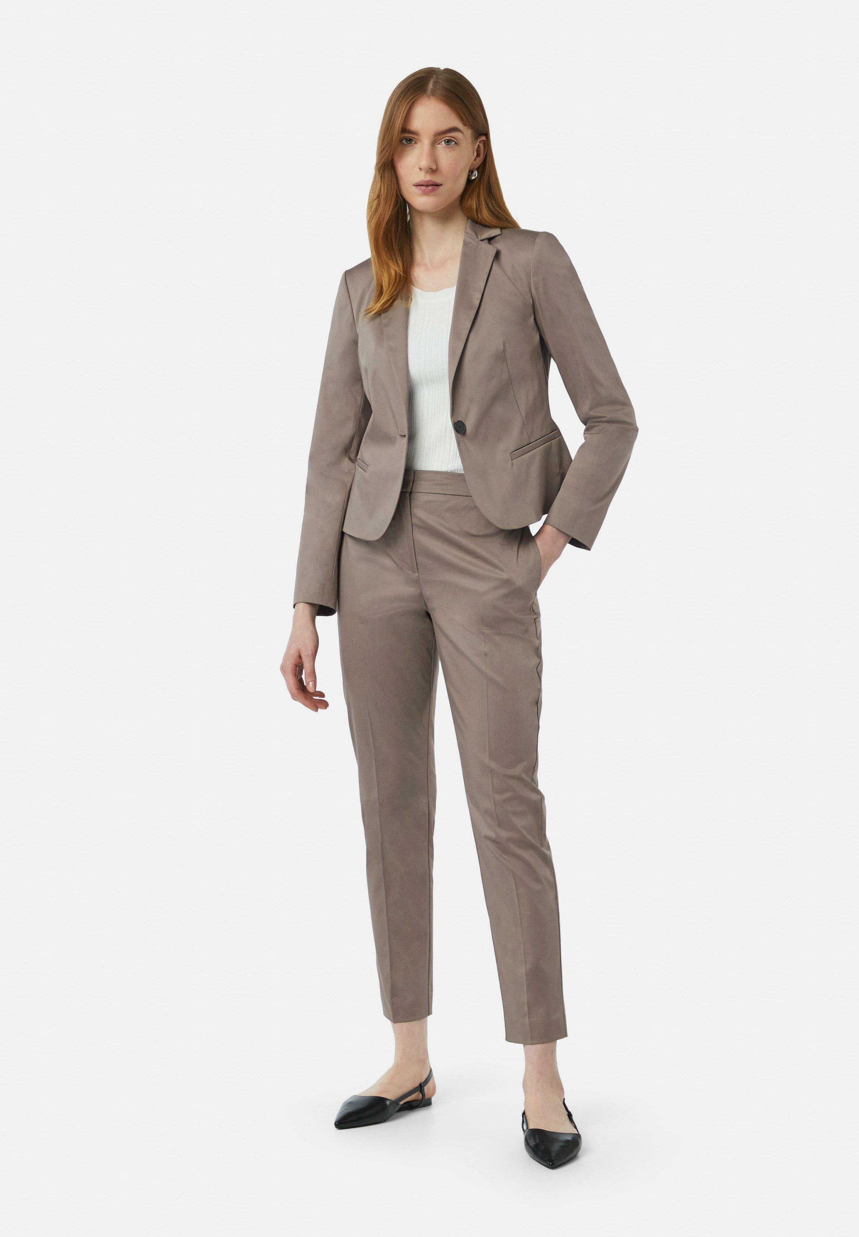 comma Blazer Media 2