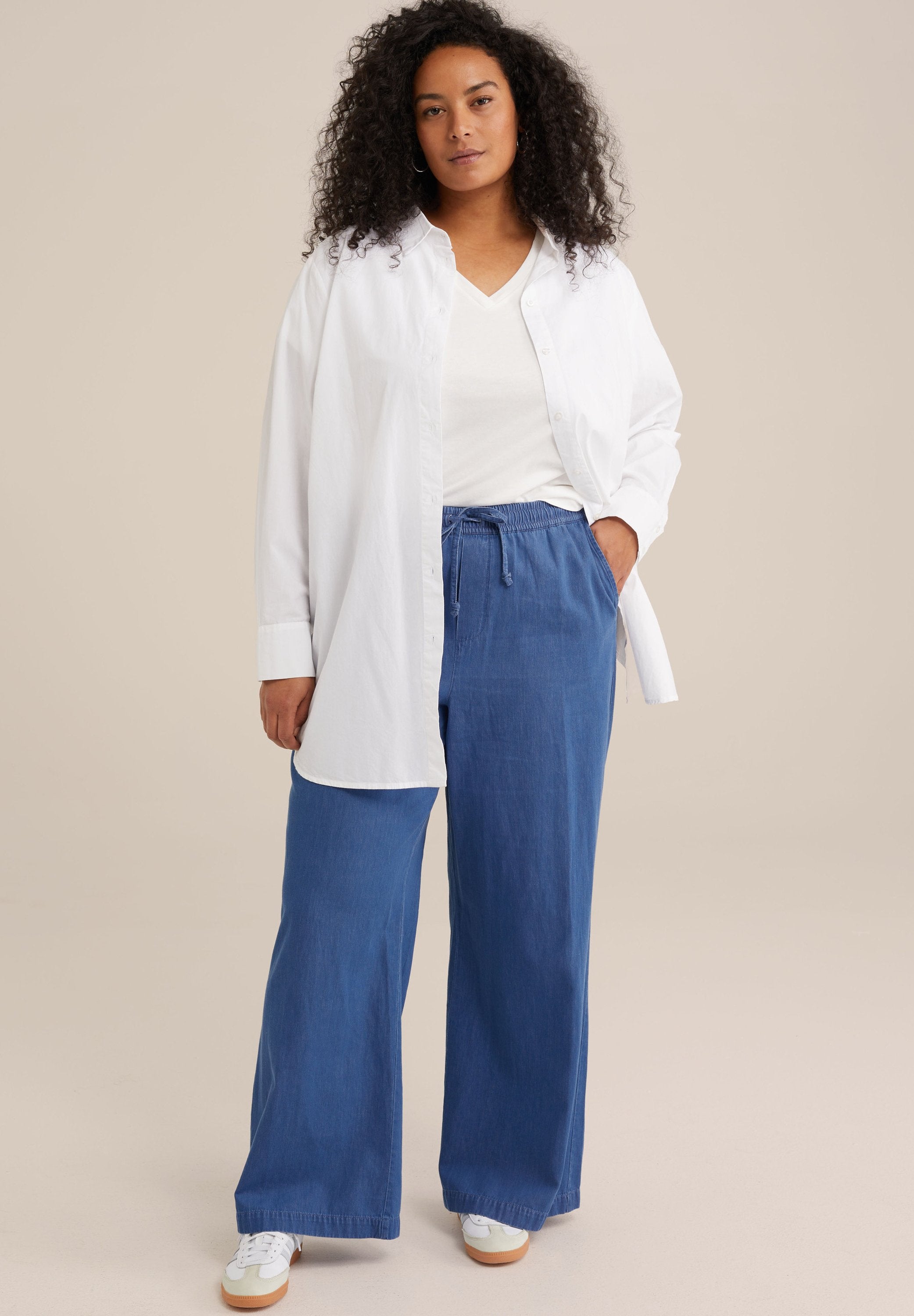 WE Fashion CURVE