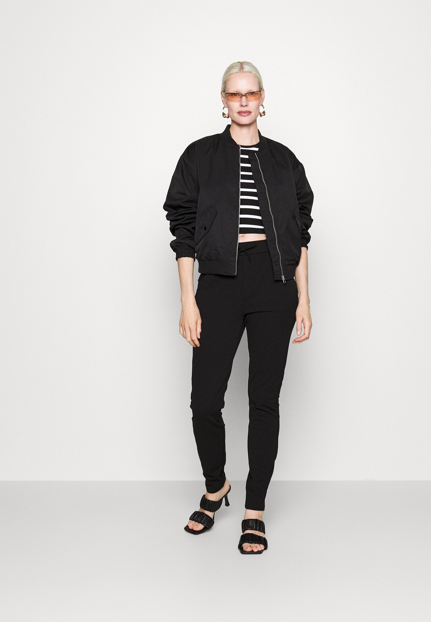 Vero Moda Tall VMZAMIRAEVA LOOSE STRING PANT