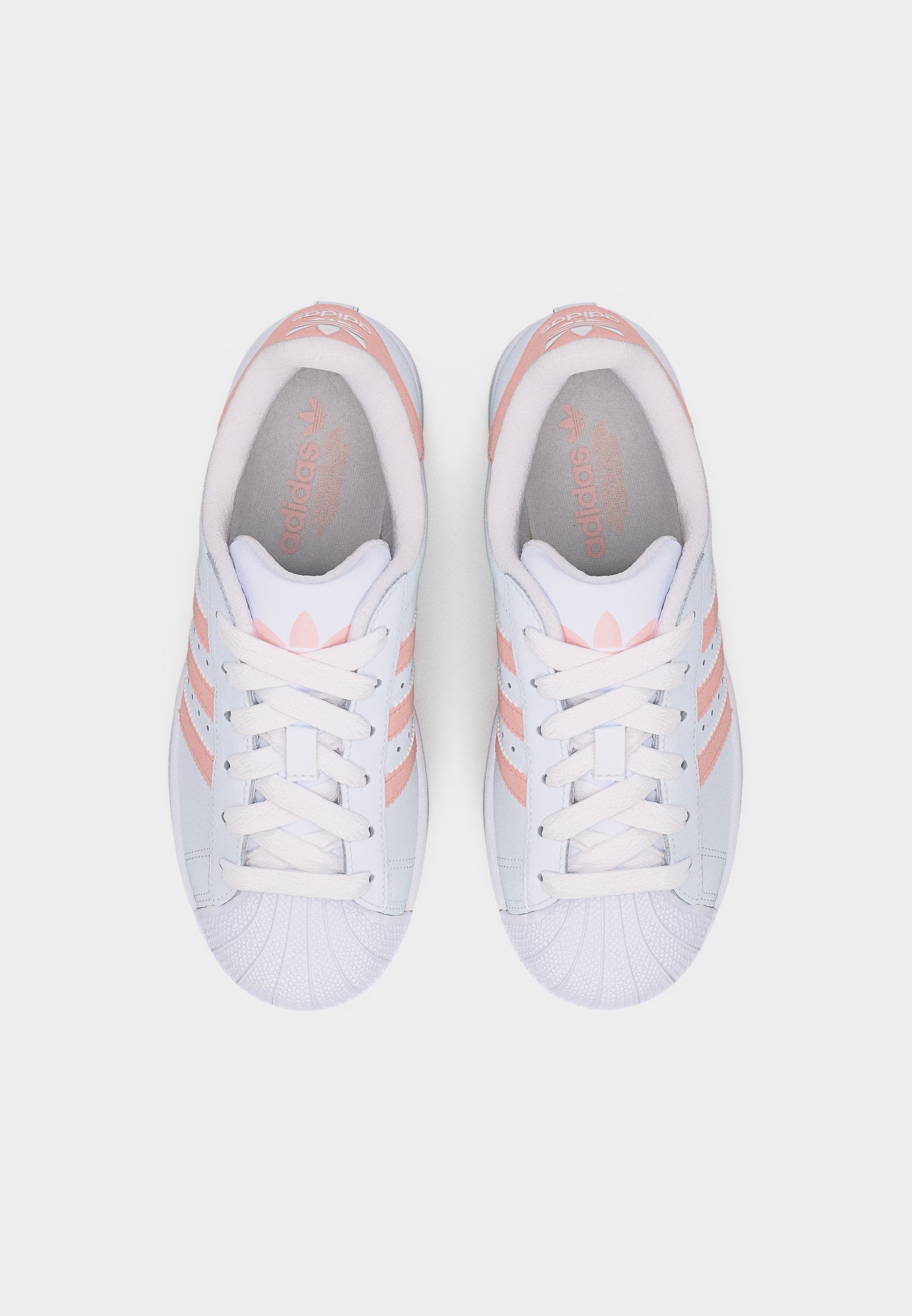 SUPERSTAR II UNISEX Media 5