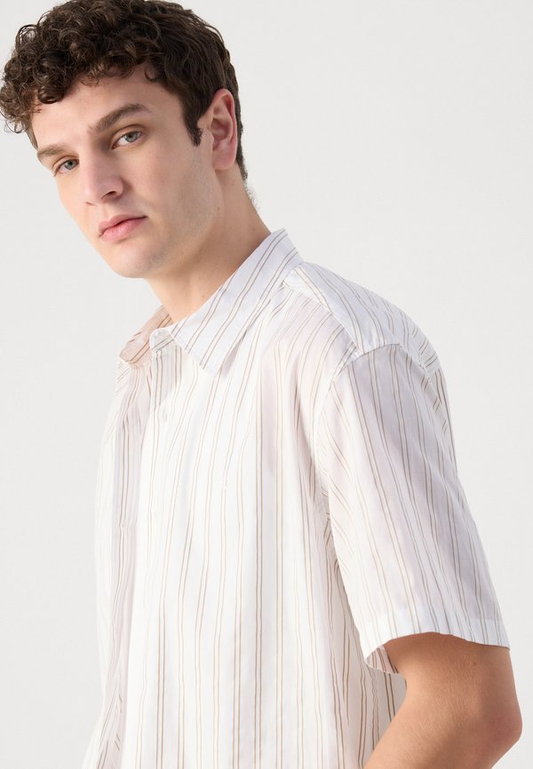 Calvin Klein TEXTURED EASY SHIRT