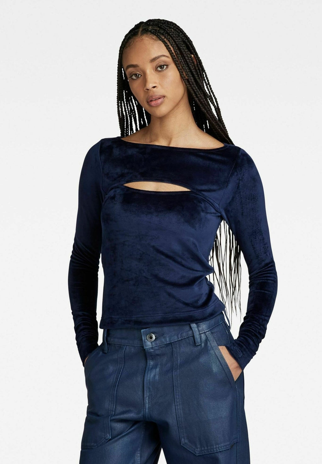 CUT OUT SLIM BOATNECK  Media 2
