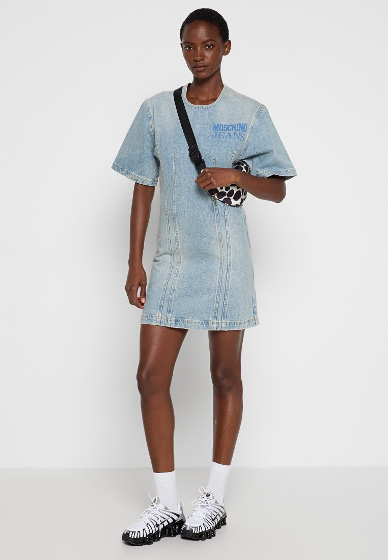 MOSCHINO JEANS
