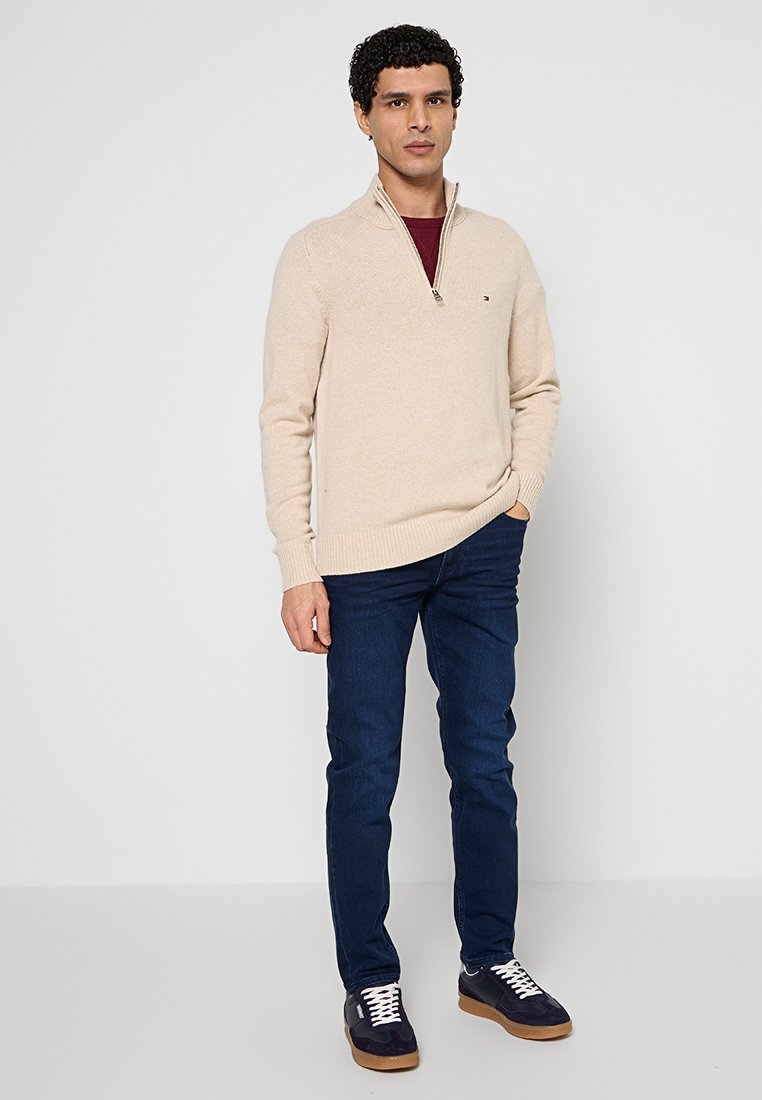 SLIM BLEECKER Media 2
