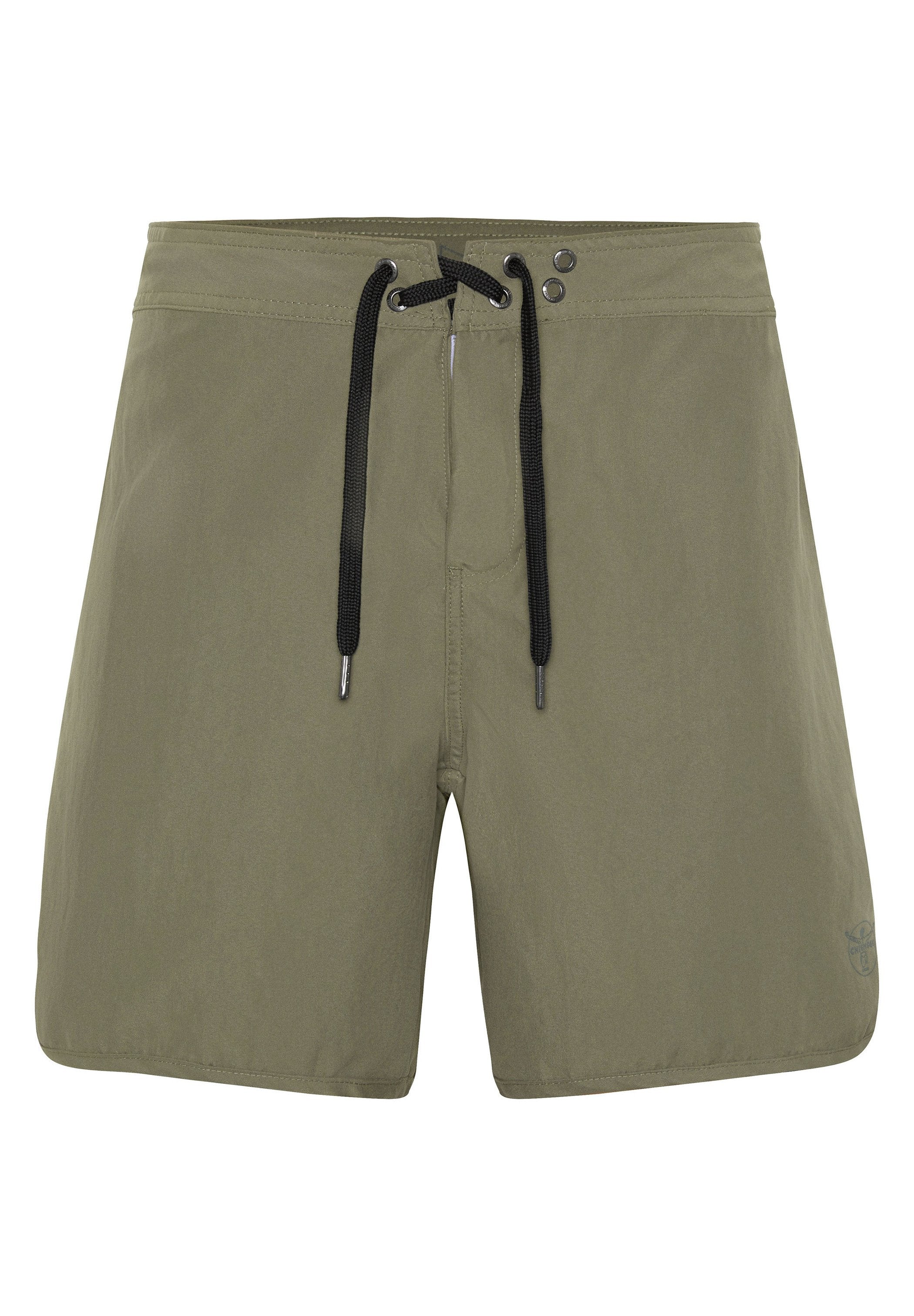 Olivgrüne Schwimmshorts mit einem Kordelzugverschluss, schwarzen Akzenten und einer glatten Textur. Mit einem subtilen Logo am unteren linken Bein.