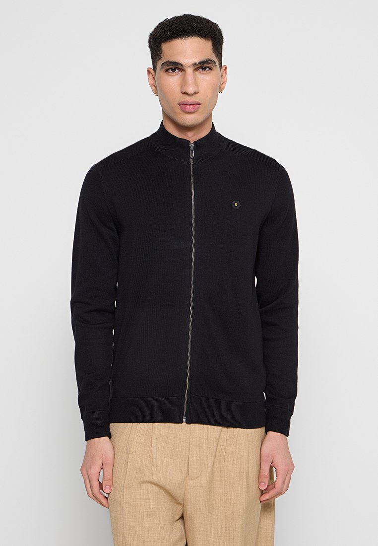 NO EXCESS Strickjacke Media 1