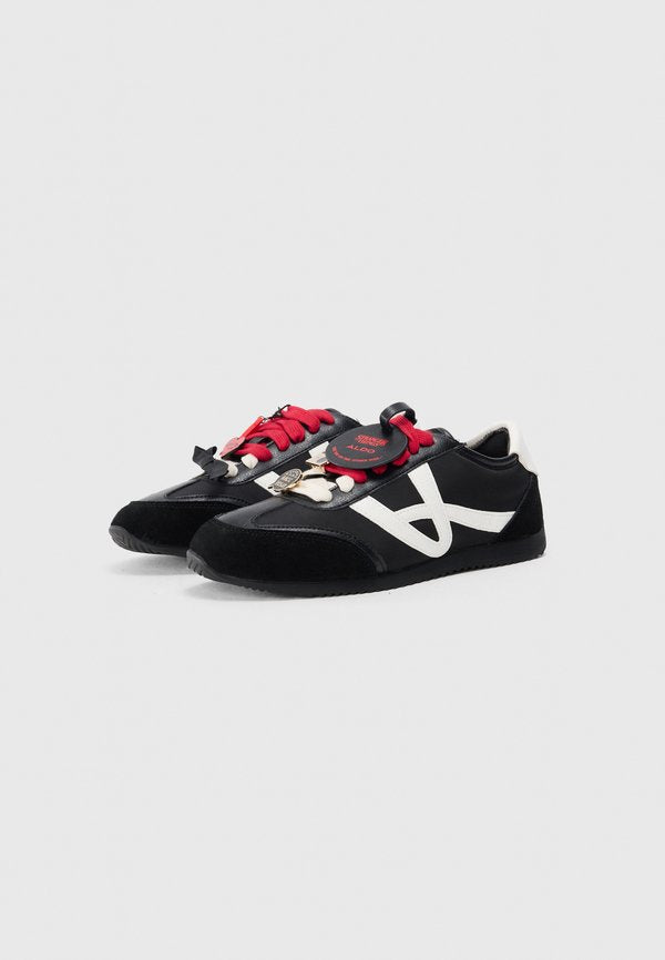 ALDO STRANGER THINGS HELLFIRELIVES  PILLOW WALK