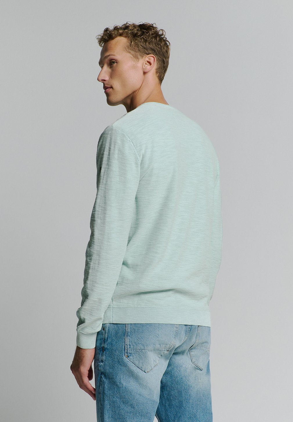 CREWNECK Media 4