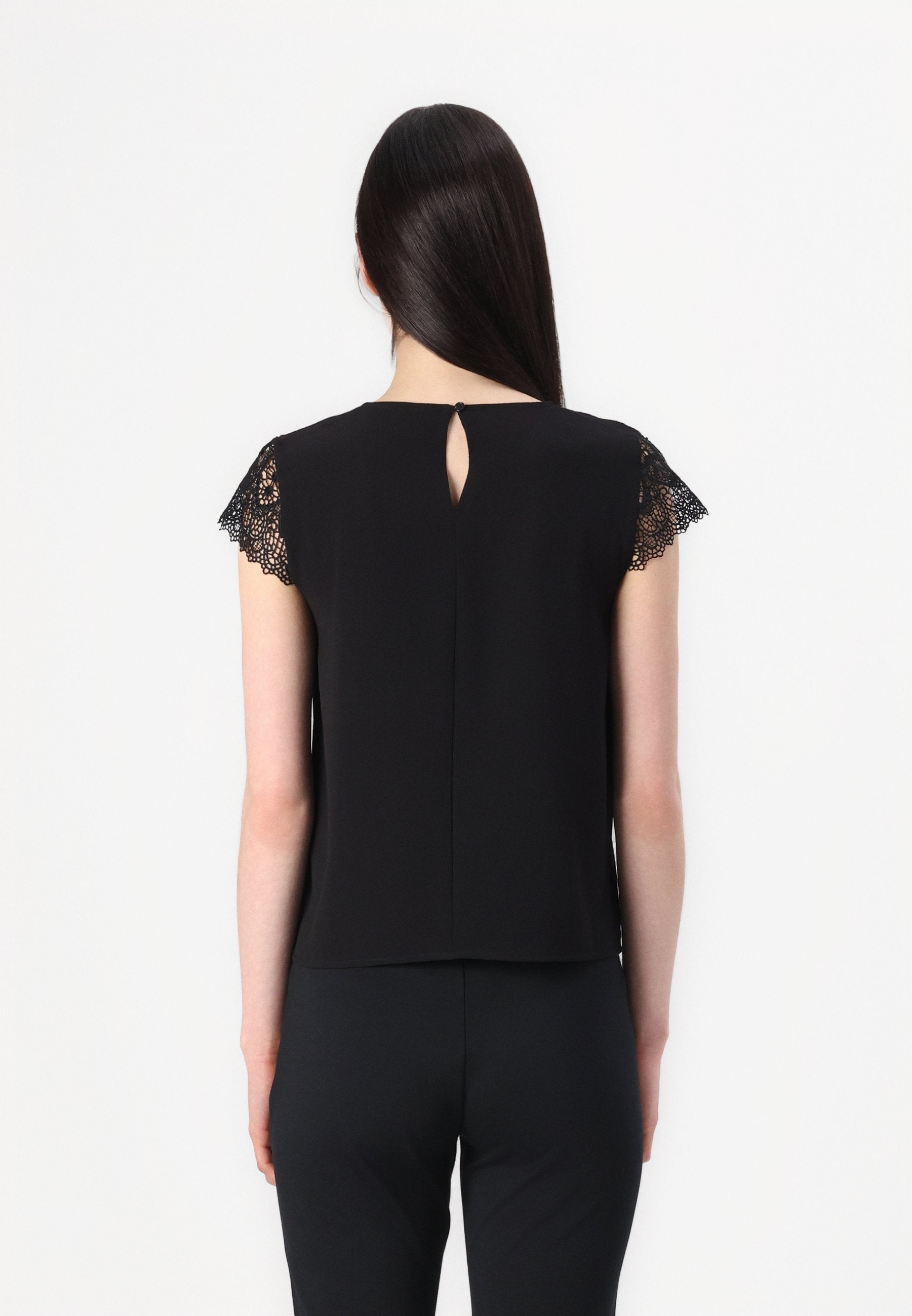 ONLY ONLELVA V NECK