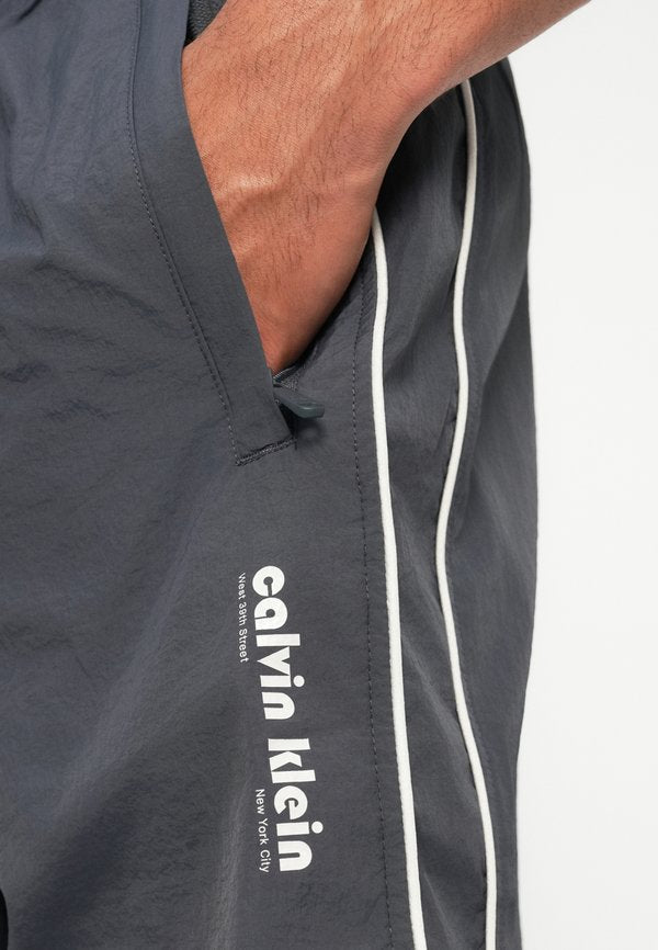 Calvin Klein Jeans