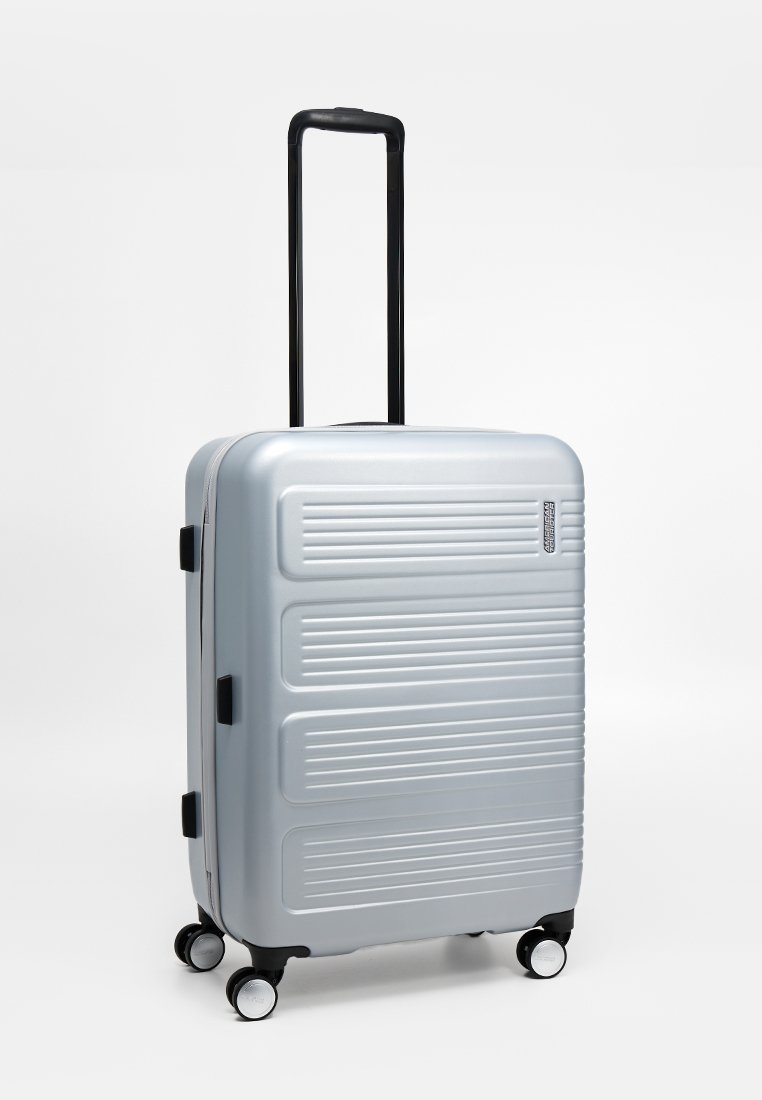 American Tourister SPINNER