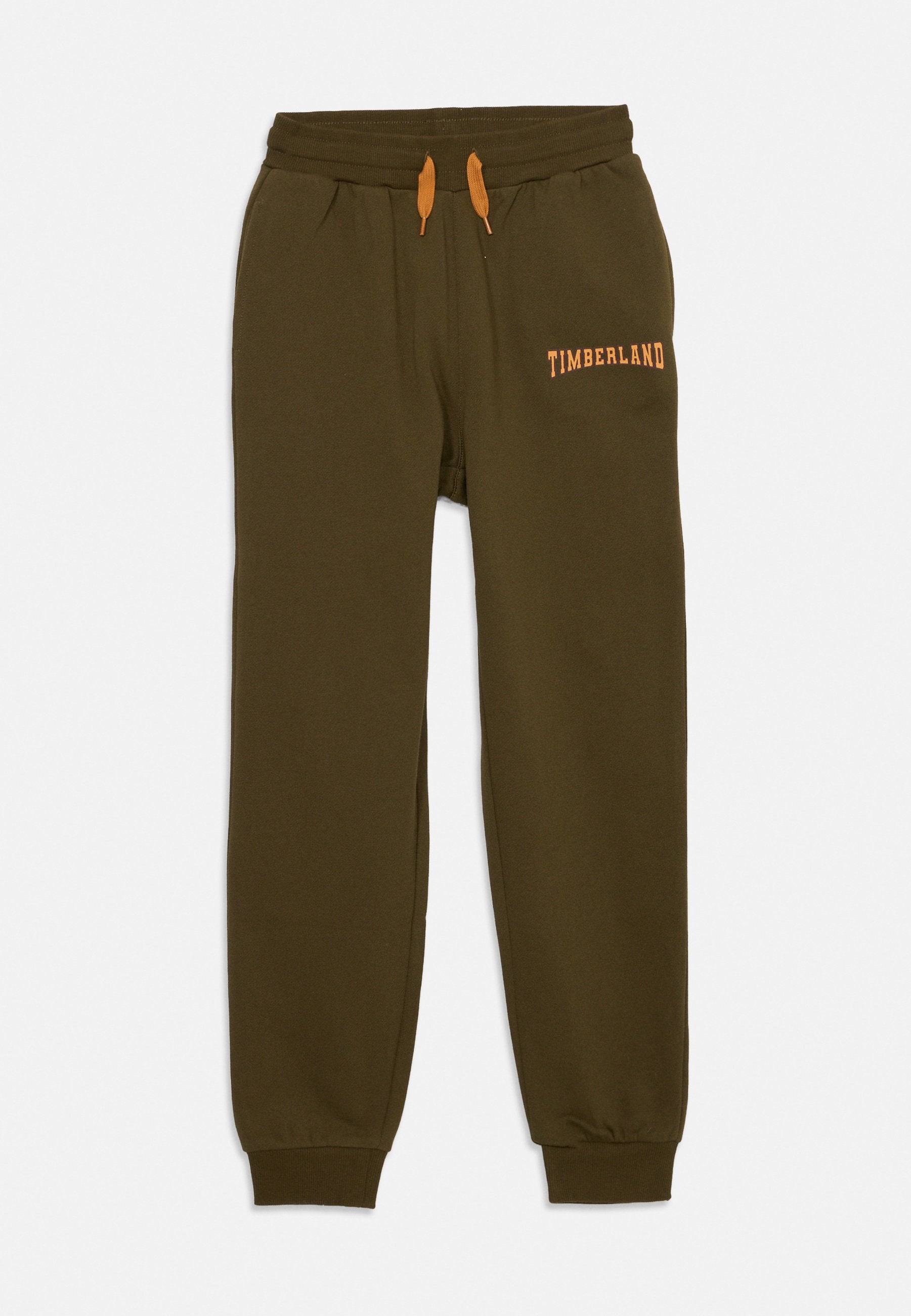 Olivgrüne Jogginghosen aus weichem Material, mit elastischem Bund und Kordelzug sowie dem orangefarbenen "TIMBERLAND"-Logo auf dem Oberschenkel.