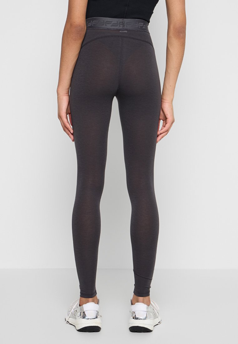 Fabletics