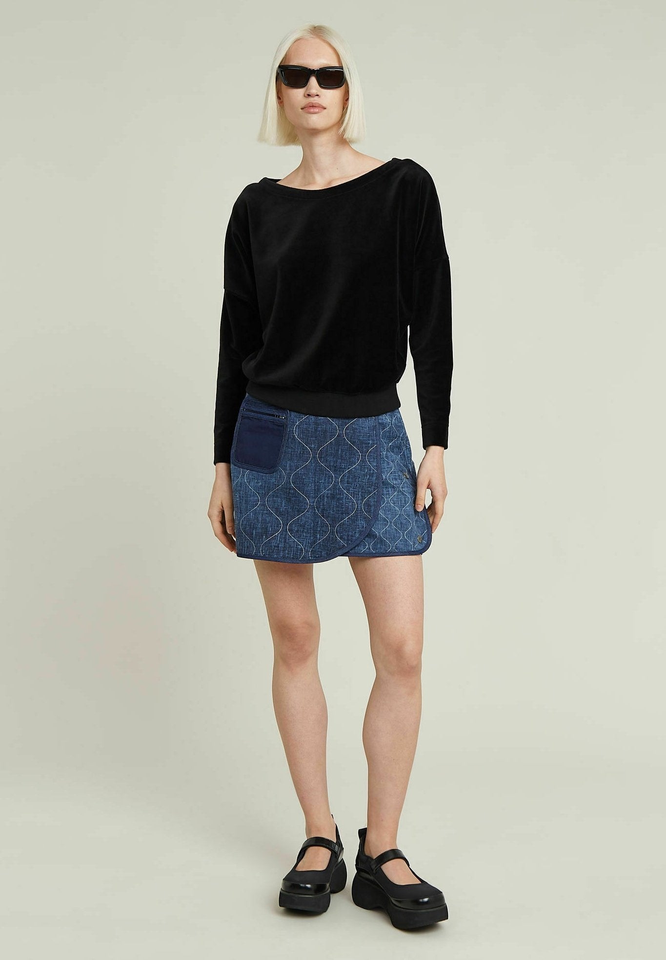 BATWING VELVET LOOSE Media 2