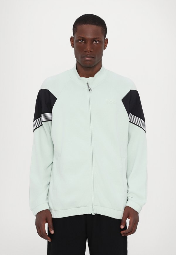 EA7 Emporio Armani
