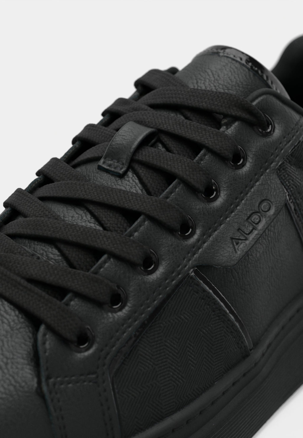 ALDO CCOURTLINE