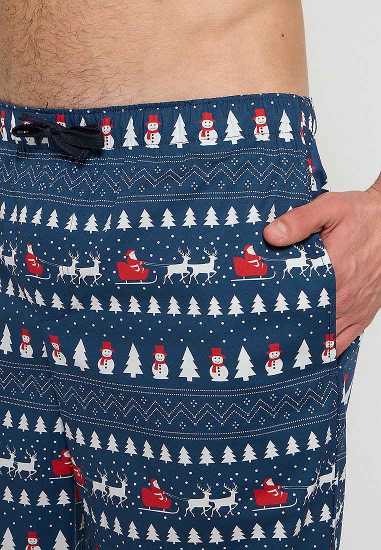 X-MAS  Media 3
