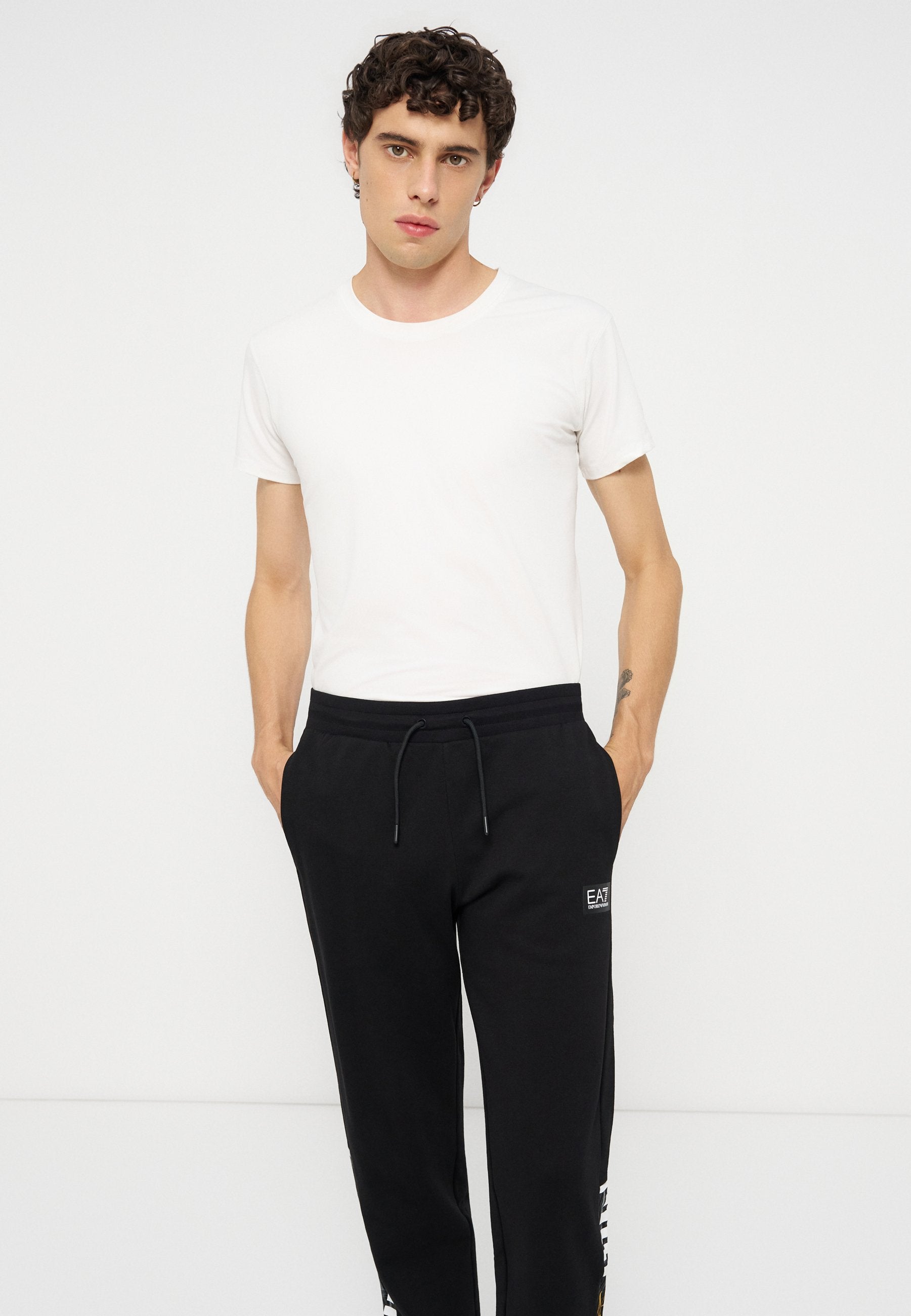 EA7 Emporio Armani Jogginghose Media 4