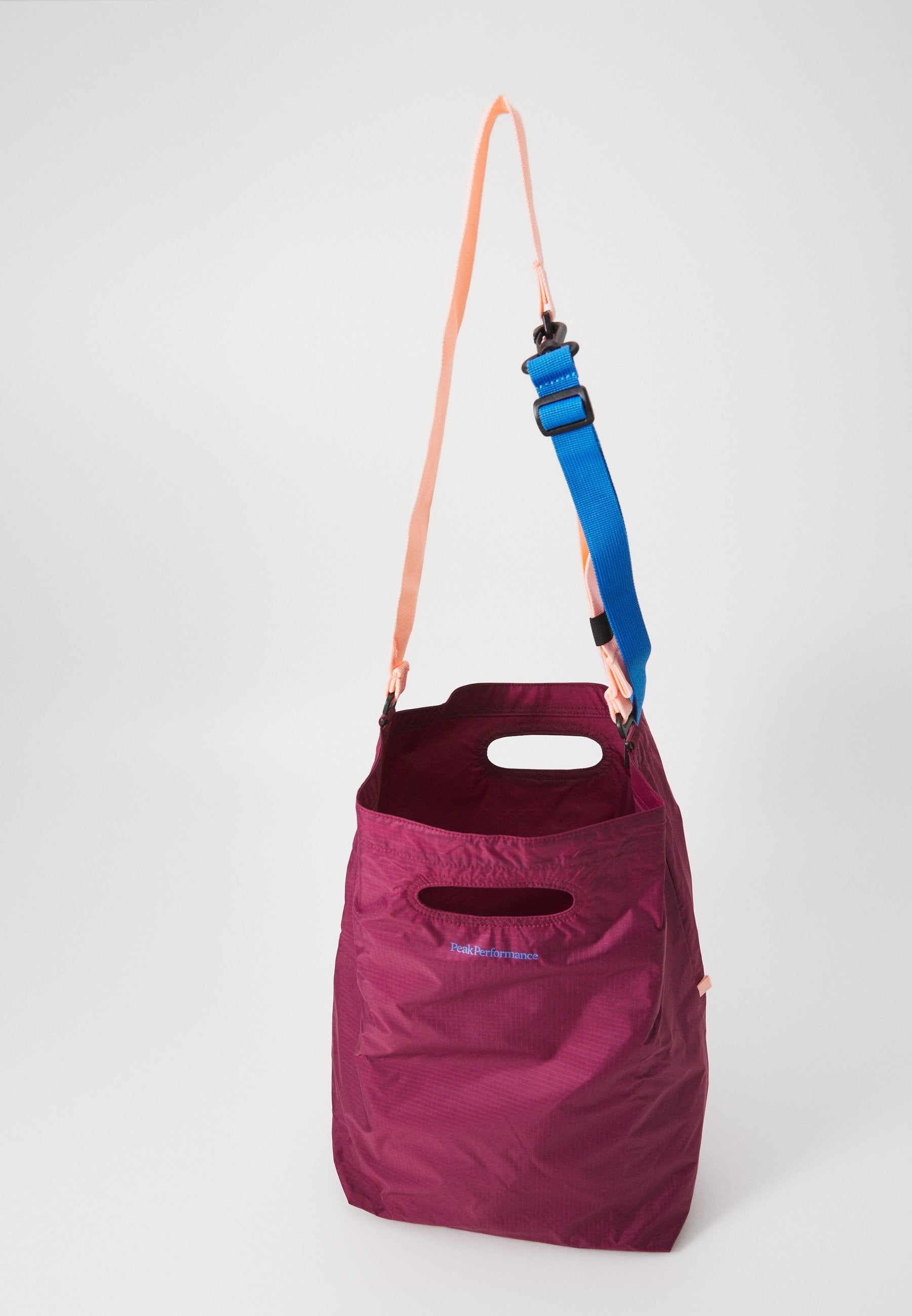 Peak Performance STREET SHOPPER UNISEX