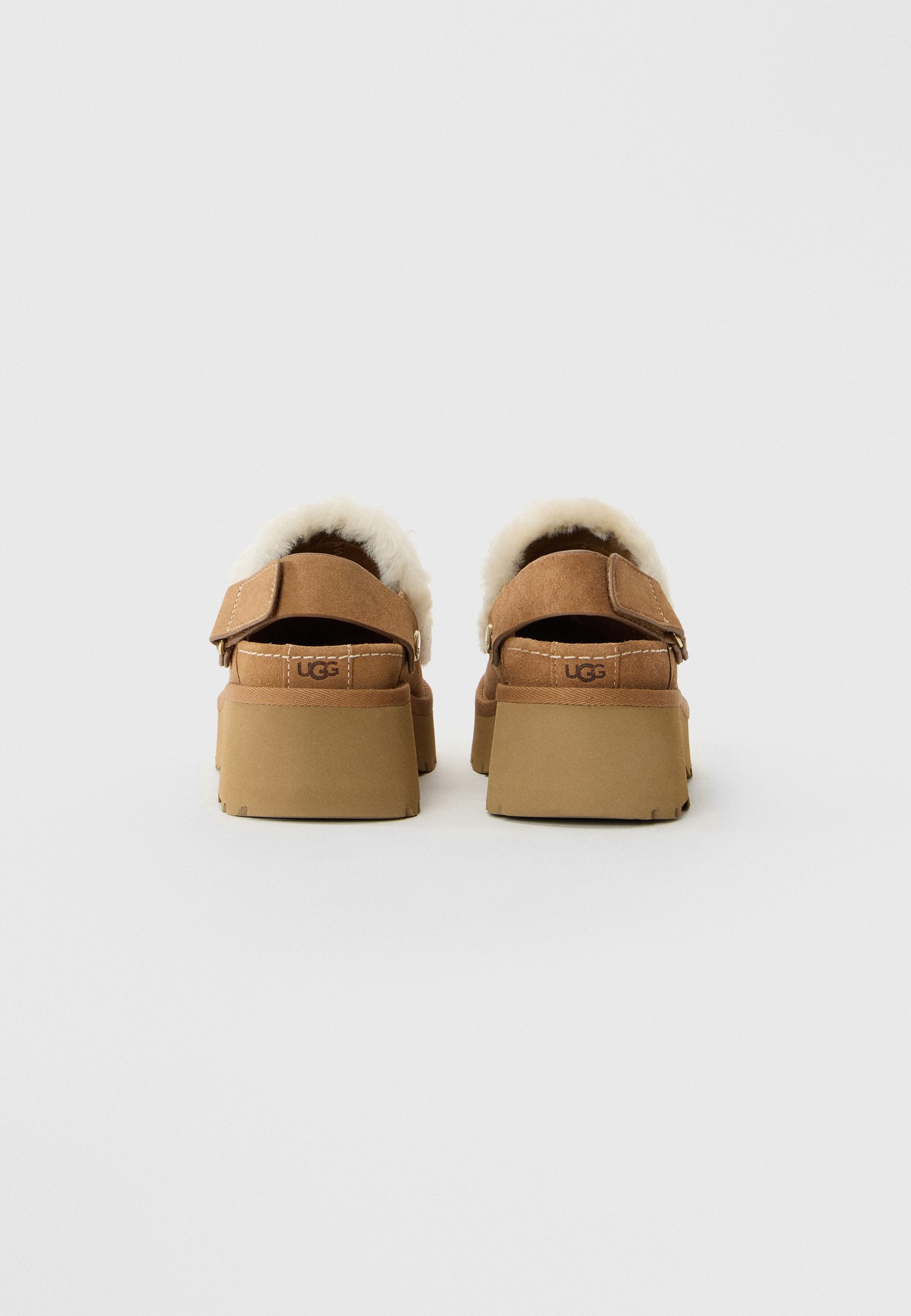UGG ESMEE