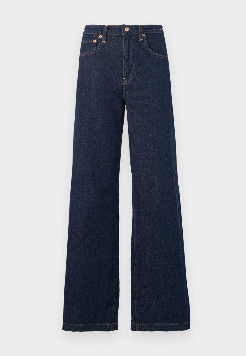 Dunkelblaue, hoch taillierte, weit geschnittene Jeans aus Denim mit vorderen Taschen, Gürtelschlaufen sowie kupferfarbenem Knopf und Nieten.