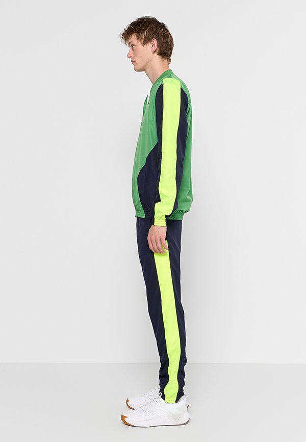 Lacoste Sport
